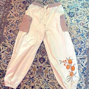 POL White and Tan Jogger Sweatpants with Floral Embroidery S